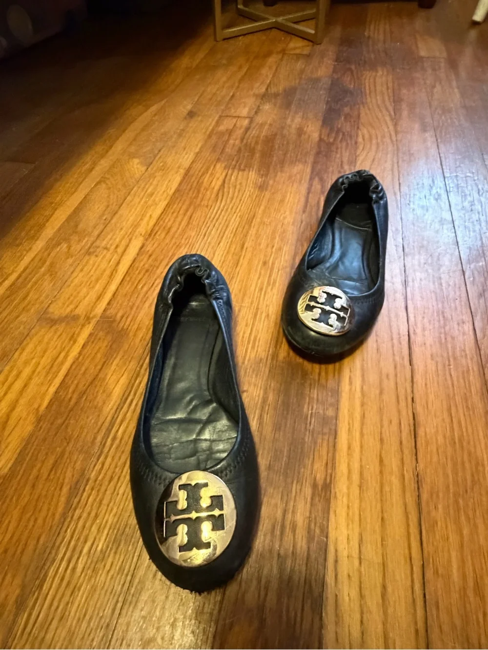 Tory Burch Reva Ballet Flats — Black Leather, Gold Logo — Size 7.5